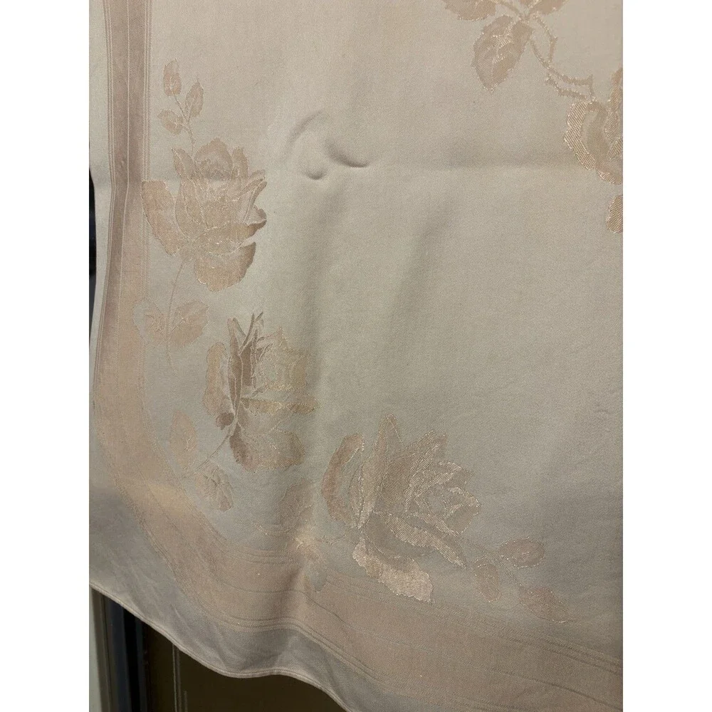 Vtg Salmon Light Pink Damask Tablecloth Rose Flowers Leaves Ivy 60” x 94”